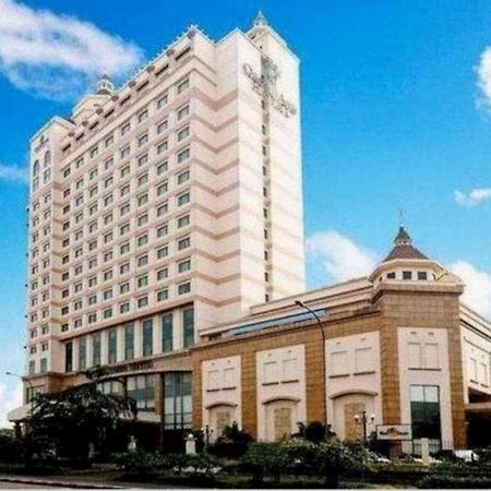 Oasis Amir Hotel Джакарта Экстерьер фото