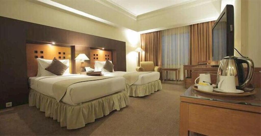 Oasis Amir Hotel Джакарта Экстерьер фото